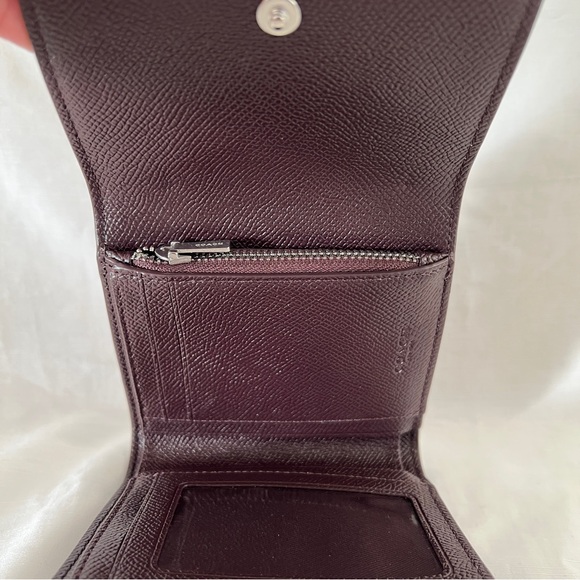 Coach Crossgrain Leather Small Trifold Wallet - Picture 4 of 6